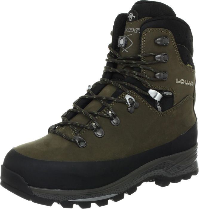Lowa Tibet GTX Pro Hiking Boots