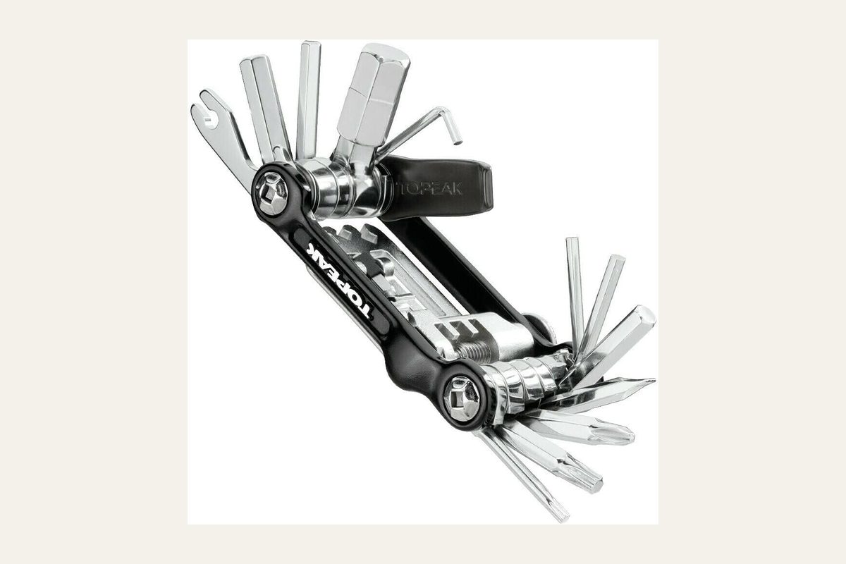 Topeak Mini 20 Pro multi-tool in black, model 60102536B.