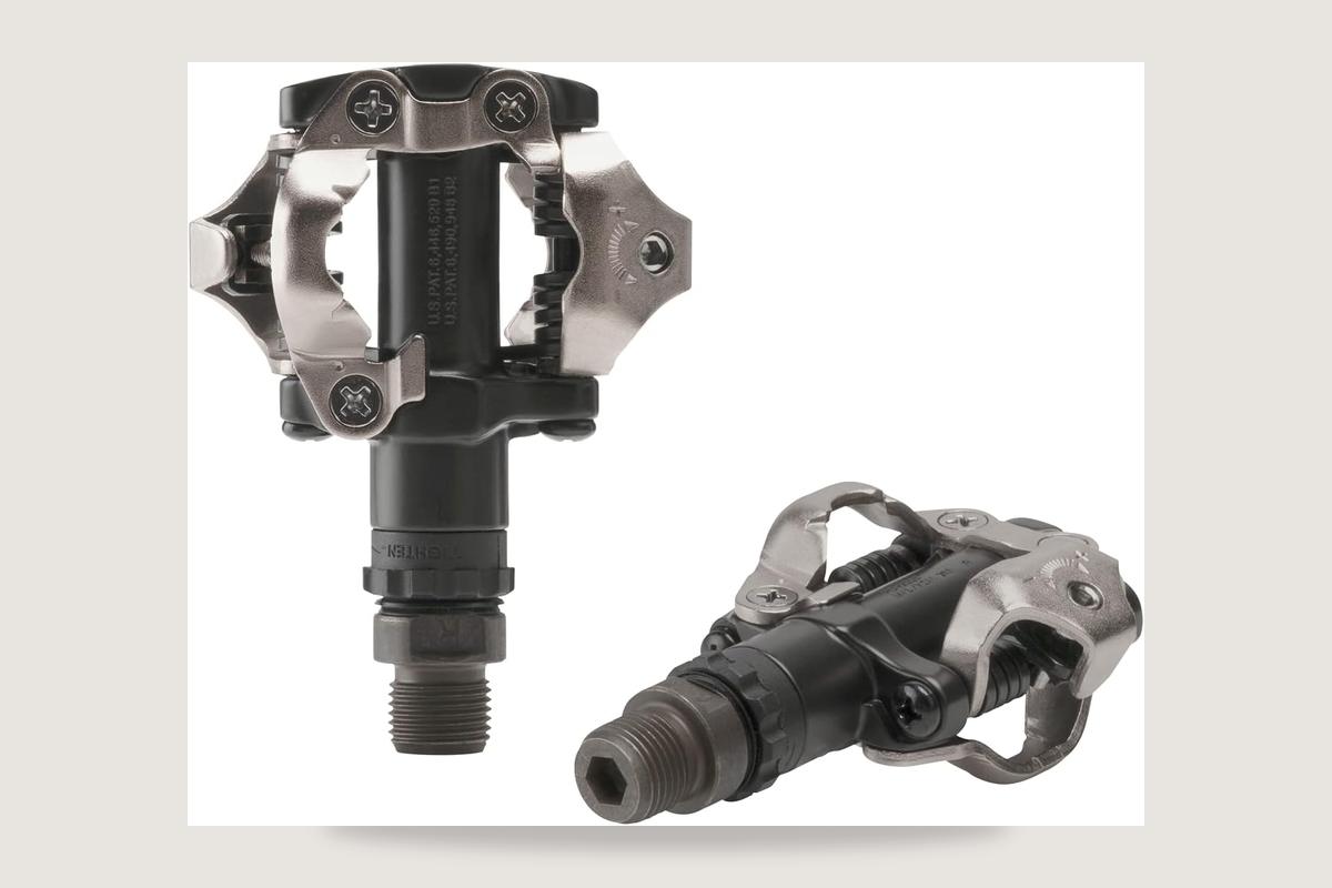 Shimano PD-M520 black SPD clipless pedals, model PDM520L.