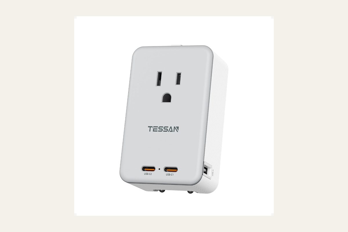 TESSAN travel adapter model 633F with USB-C and USB-A ports.