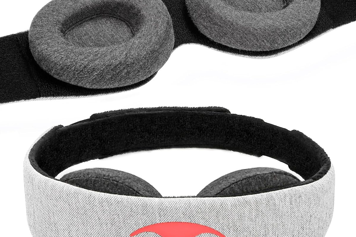 Manta Original sleep mask with adjustable eye cups, model SLEEP