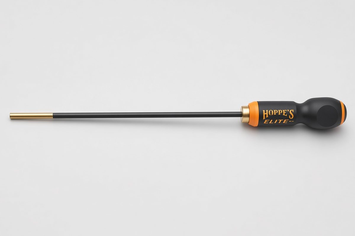 Hoppe's Elite one-piece carbon fiber cleaning rod, model RC270R, with no firearm.
